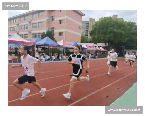 保定新秀学校春季运动会宝船小记者全程报道:穿梭赛场捕捉精彩瞬间 保定新秀学校春季运动会宝船小记者全程报道:穿梭赛场捕捉精彩瞬间