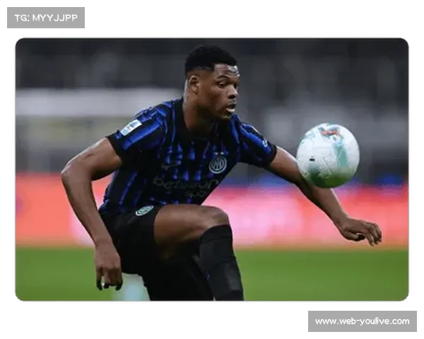 国米球员邓弗里斯伤情反复，德比战或缺席